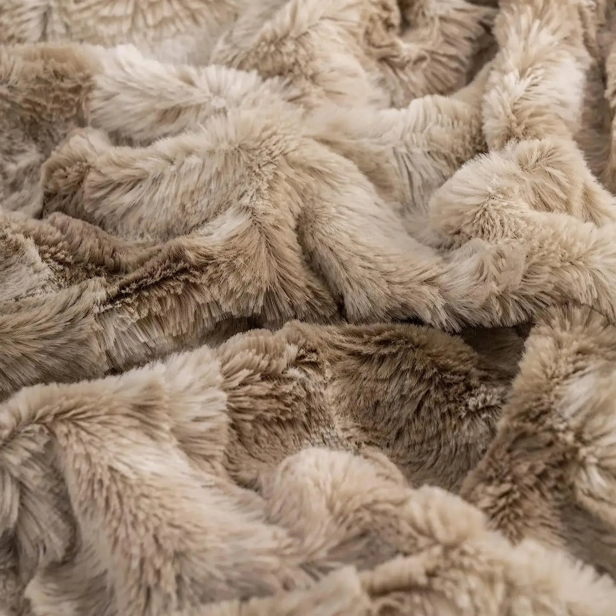 WinterNest Blanket - Warme doppelseitige Fleece-Winterdecke - Saisonale Dekoration