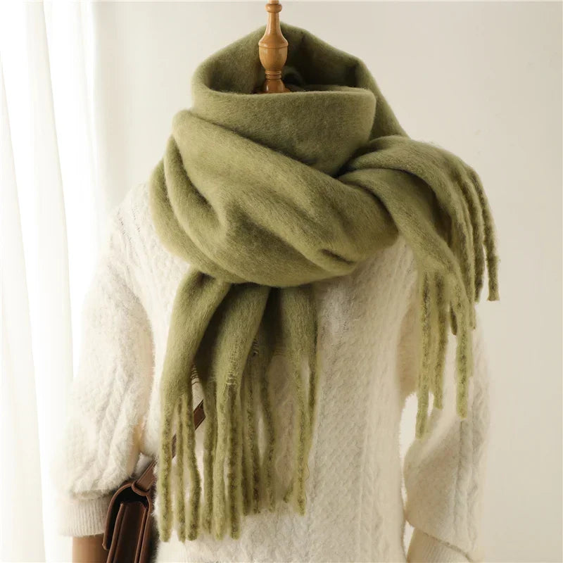 Winterschal Damen Viskose-Polyester 240x38 cm mit Fransen – 6 Farben - Grün - Schals und Tücher